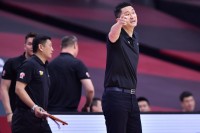 周鹏谈执教经历：我和杜锋交流过 他给了我很多建议