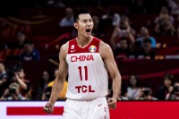 💬媒体人：娱乐圈明星火速辟谣光速打脸 不知对方还有多少猛料前不宜强行辟谣